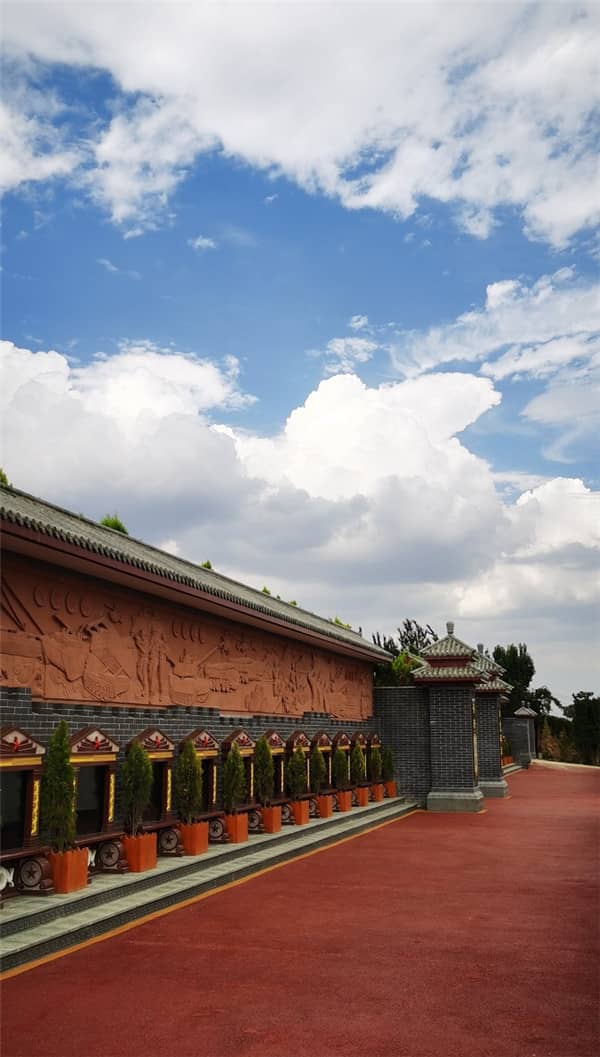 閻良漢皇樹葬墓園如何成為“昔日皇家陵園，今朝百姓福地”的理想歸宿地？