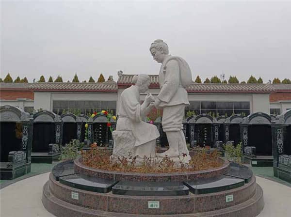 從西安市區(qū)出發(fā)如何前往西安漢皇樹葬墓園？
