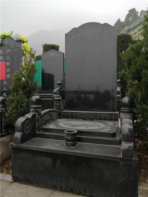 西安九龍山公墓與灃都苑生命紀念園相比,有哪些獨特的優勢?