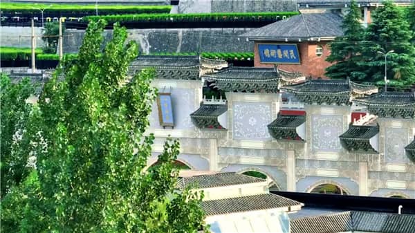 西安霸陵墓園是否提供個(gè)性化的墓地定制服務(wù)？