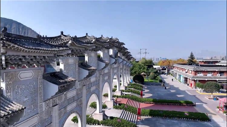 為什么越來越多的家庭選擇霸陵陵園的壁葬服務(wù)？