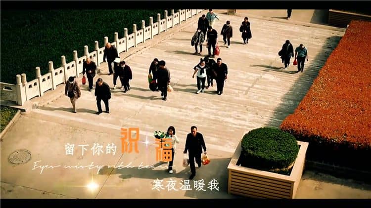 西安霸陵墓園新區的功勛園如何成為連接過去與未來的橋梁，傳承紅色文化？