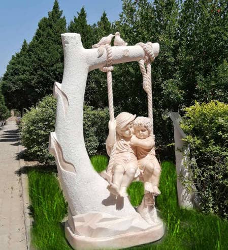 西安臥龍山墓園的經(jīng)營理念是什么，這些理念是如何體現(xiàn)在墓園的日常運營中的？