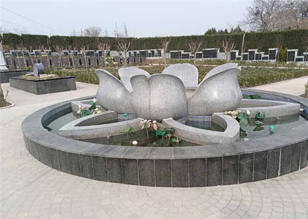 購買西安墓地時，20年后是否還需要繼續繳納墓地管理費？